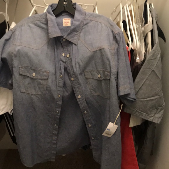 Shirt - Picture 2 of 2